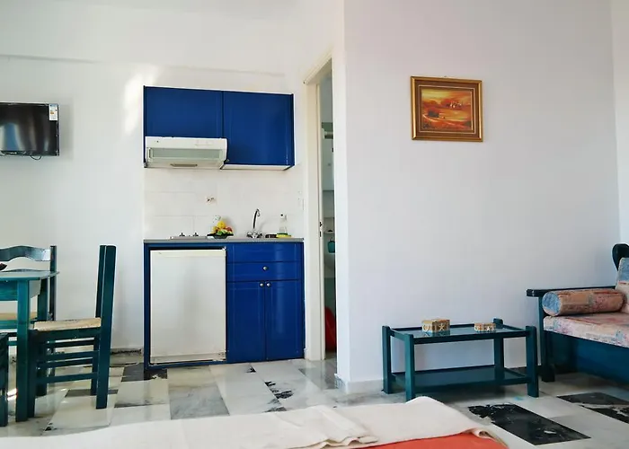 Naxos Guest house 3*